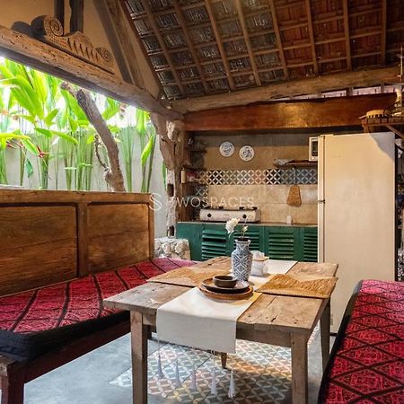 Kayu Beach Villa By Twospaces, Nusa Dua Beach Eksteriør billede